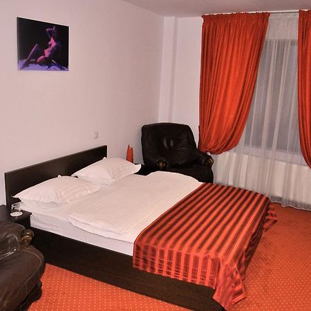 Hotel Thomas 부쿠레슈티 외부 사진