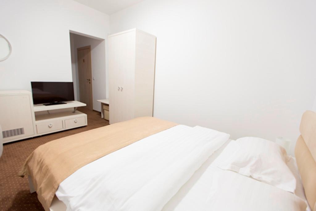 Hotel Thomas 부쿠레슈티 객실 사진