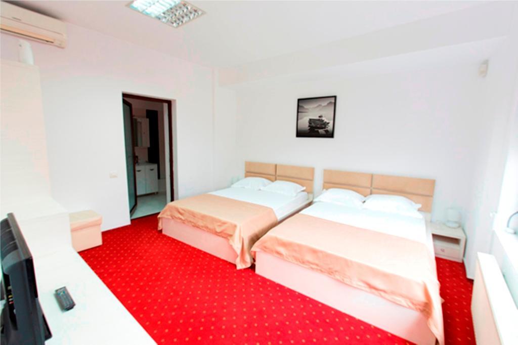 Hotel Thomas 부쿠레슈티 객실 사진