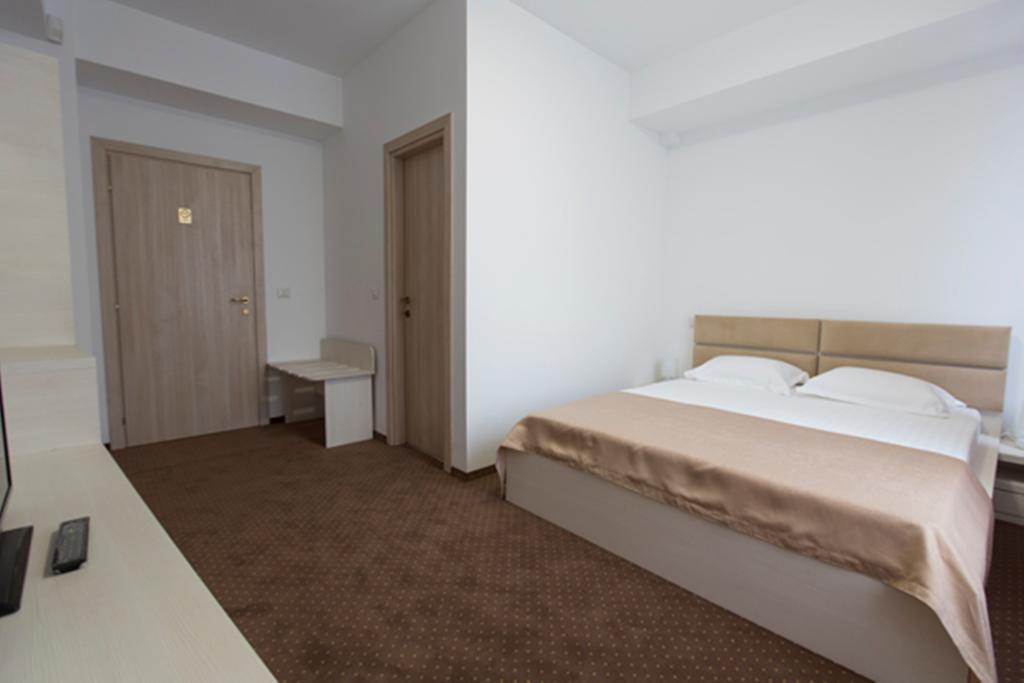 Hotel Thomas 부쿠레슈티 외부 사진
