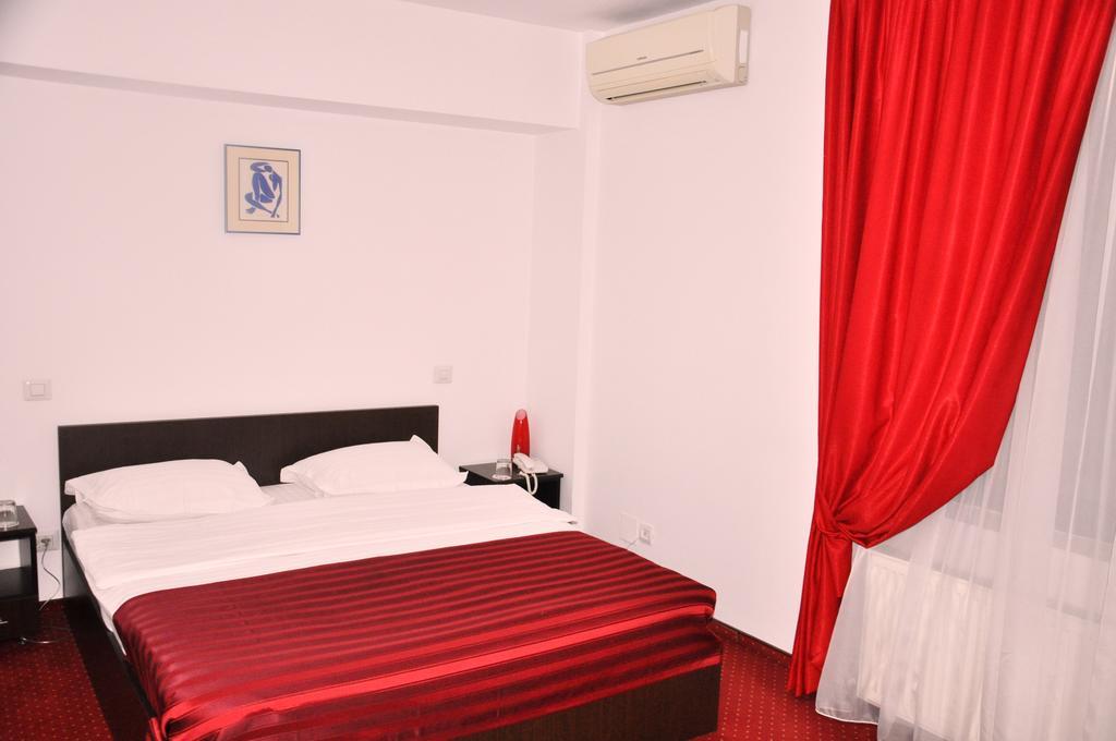 Hotel Thomas 부쿠레슈티 객실 사진