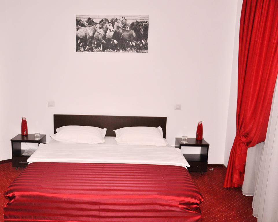Hotel Thomas 부쿠레슈티 외부 사진