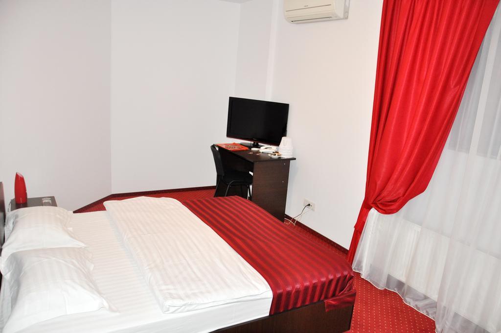 Hotel Thomas 부쿠레슈티 객실 사진