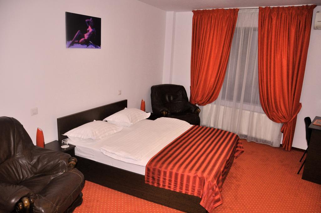 Hotel Thomas 부쿠레슈티 외부 사진