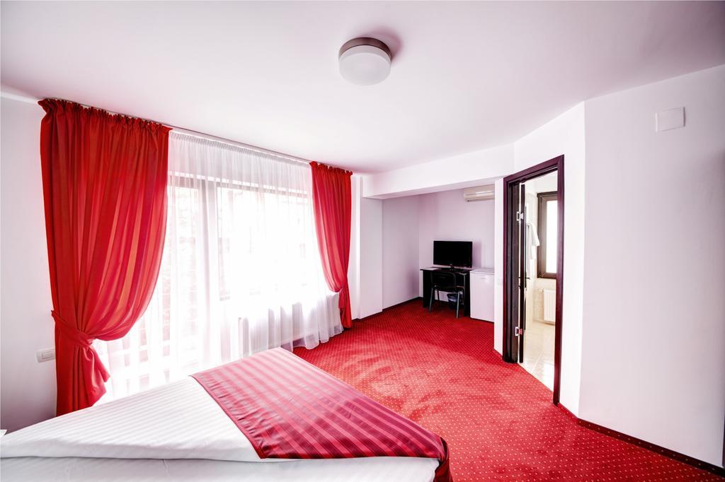 Hotel Thomas 부쿠레슈티 외부 사진