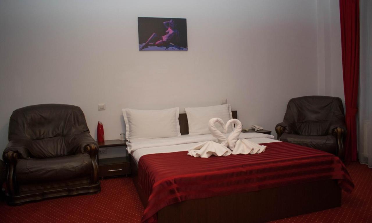 Hotel Thomas 부쿠레슈티 외부 사진